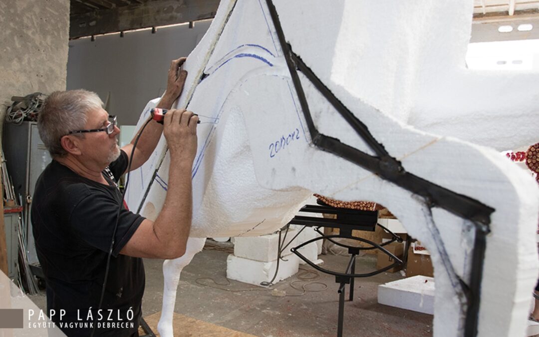 The flower floats for the Debrecen Flower Carnival are being prepared