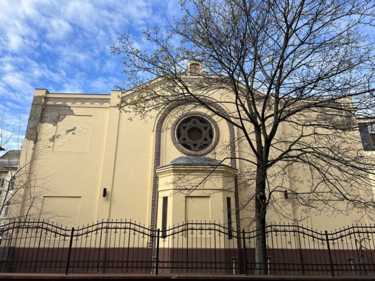 Hungary Debrecen Kapolnasi Synagogue 768x576