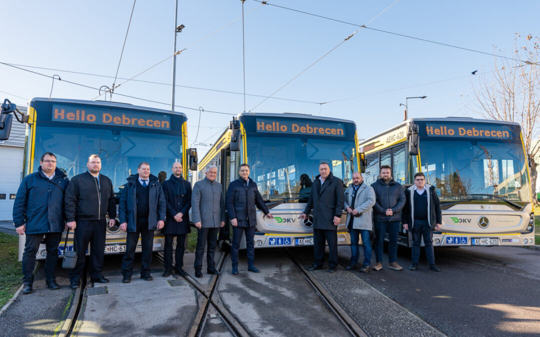 New Mercedes Buses Were Put into Service in Debrecen