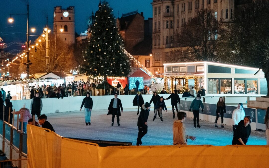 One week more skating on the ice rink at Kossuth Square