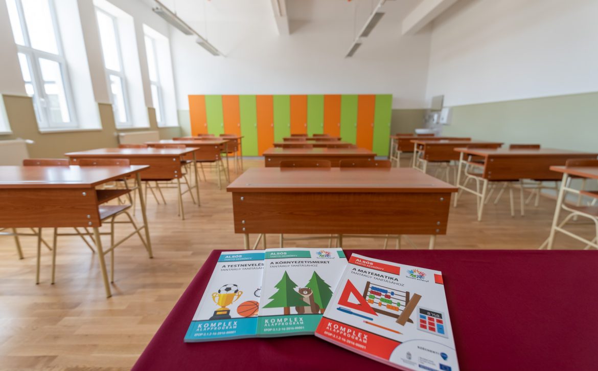 Debrecen-Hungary-Petofi-Sandor-Primary-School-2
