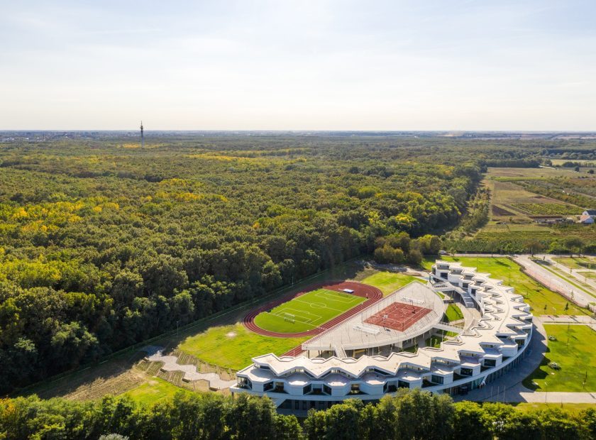 Debrecen4U – Debrecen – Hungary – Interntational School of Debrecen (FB – ISD) – 01