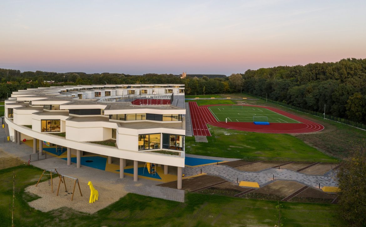 Debrecen4U – Debrecen – Hungary – Interntational School of Debrecen (FB – ISD) – 02