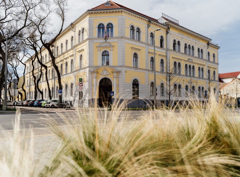 Secodary-School-Fazekas-Mihaly-Debrecen-Hungary-FB-DBvarosa