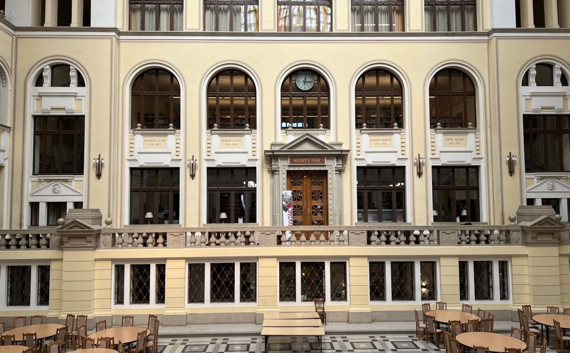 The University Library of Debrecen Celebrates Its QuarterâCentury Anniversary