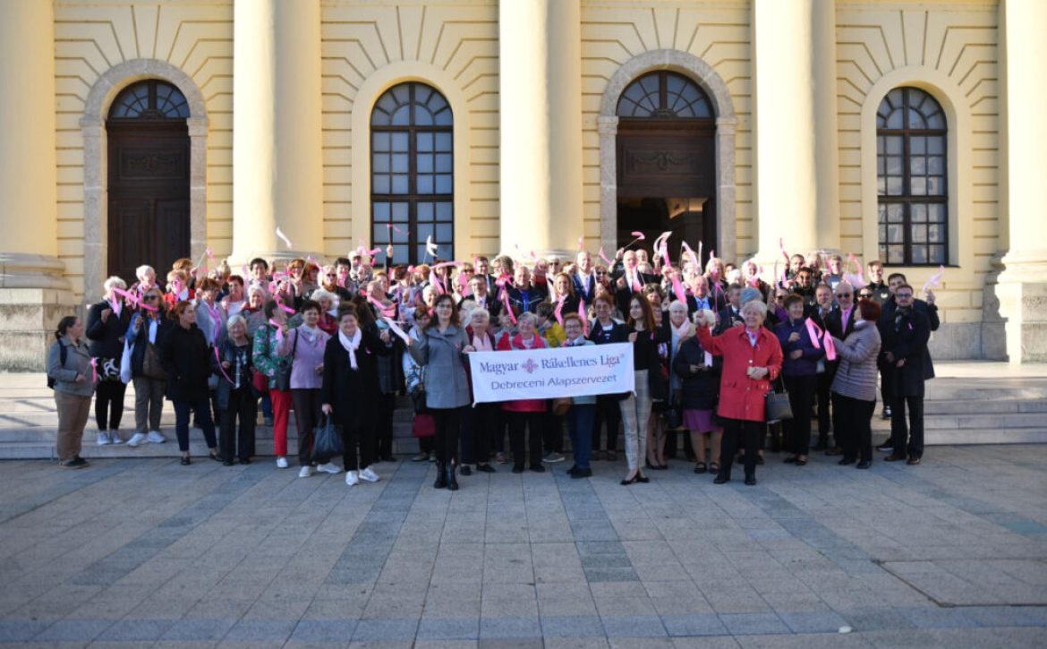 Attention was drawn to the fight against breast cancer in Debrecen_Debrecen_Hungary