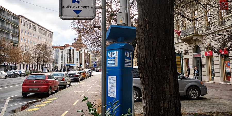 Parking is free in Debrecen on Friday