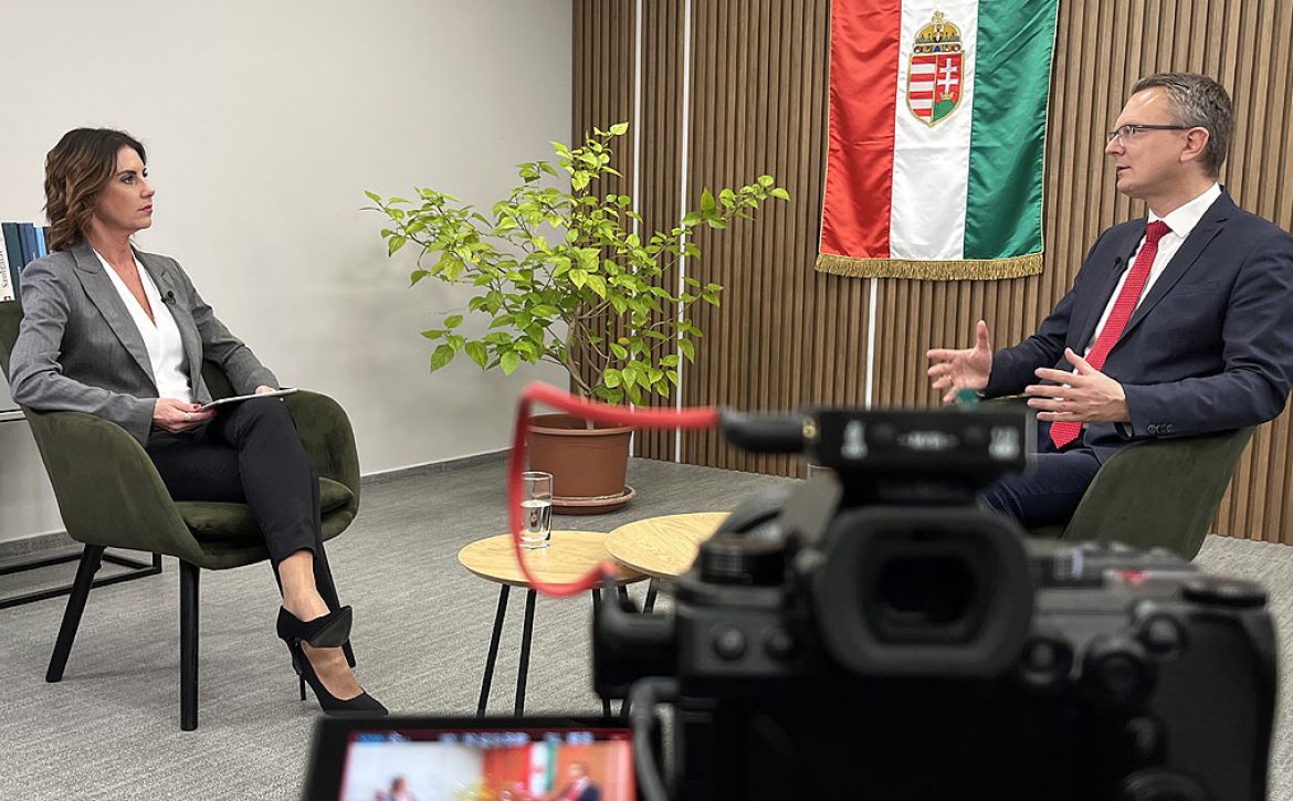 Investments by large Chinese and South Korean companies serve Hungary s interests_Debrecen_Hungary