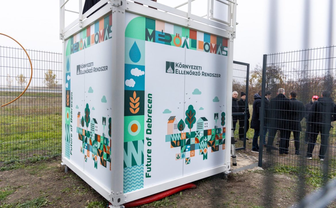 omplex monitoring systems are being set up in different parts of Debrecen_Debrecen_Hungary