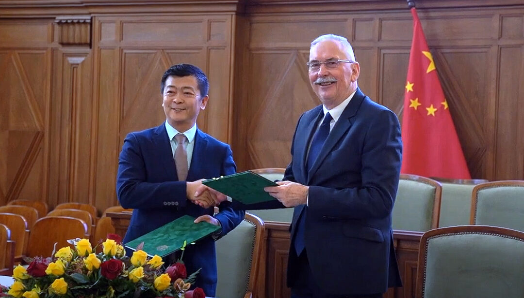 The University of Debrecen signs a contract with China’s leading higher education institution