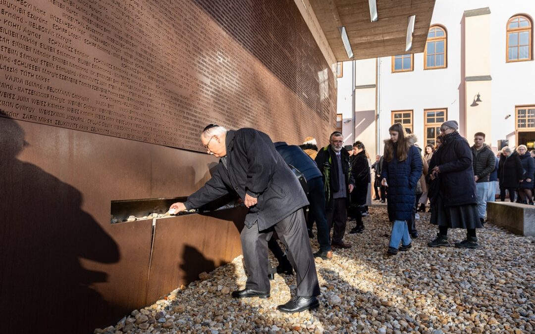 Holocaust 80: Six thousand Jewish victims of Debrecen commemorated in the Pásti Street Synagogue