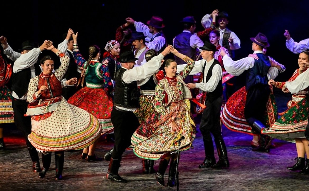 Debrecen’s cultural spring offers various genres from folk dance, classics to techno_Debrecen_Hungary