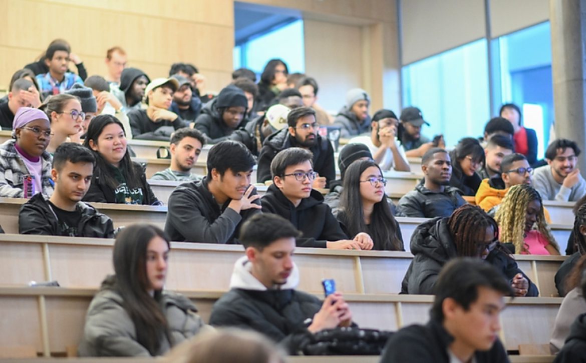 Foreign students at the University of Debrecen learned more about artificial intelligence_Debrecen_Hungary