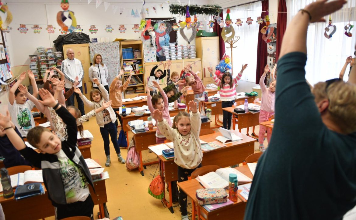 Move, Debrecen! – Smart PE and spinal exercises in schools_Debrecen_Hungary