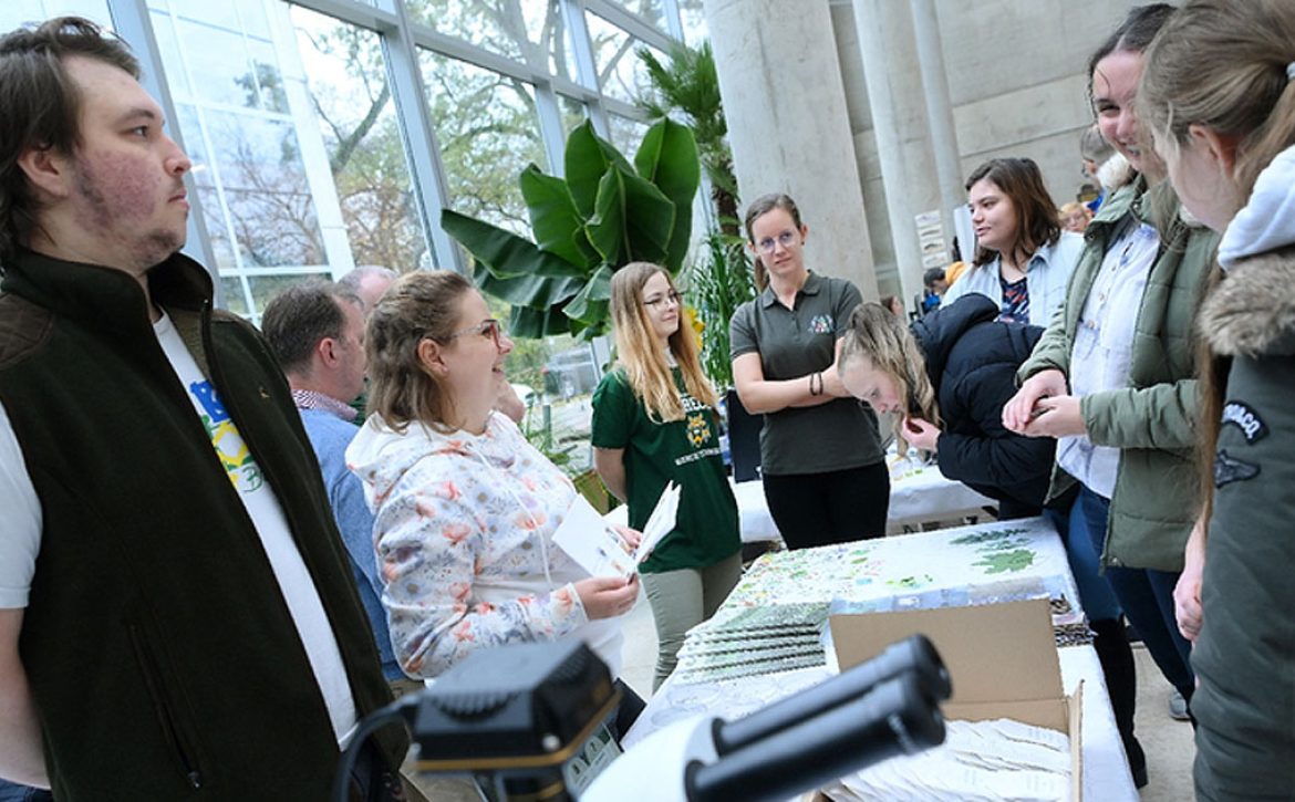 The Faculty of Science and Technology of the University of Debrecen awaits interested parties with special scientific programmes_Debrecen_Hungary