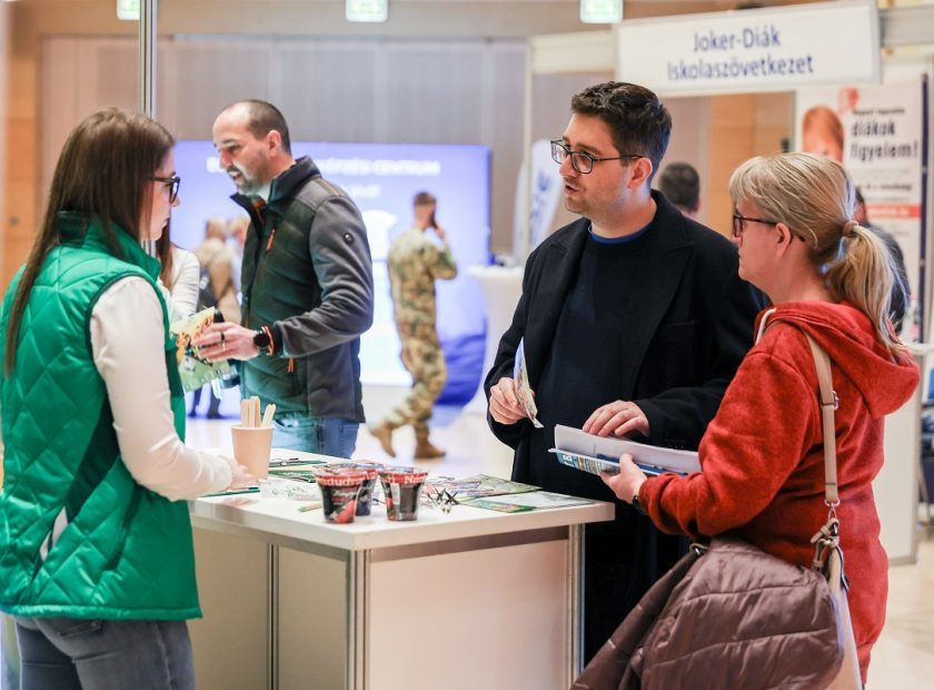 Almost thirty exhibitors welcomed jobseekers at the 12th Napló Job Fair