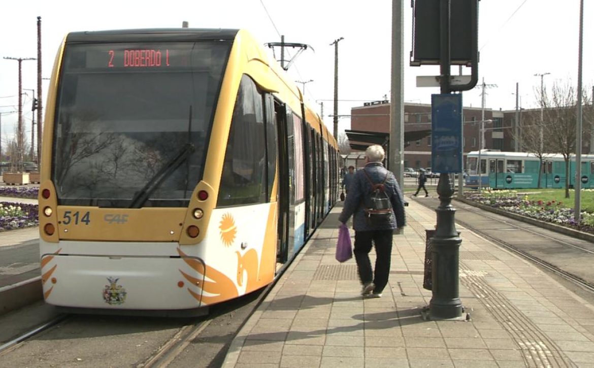 Development and new tools for dynamic public transport in Debrecen