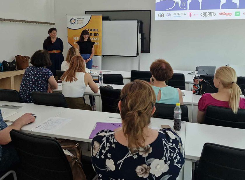 The Debrecen BSC Roundtable and the Faculty of Humanities organise teacher training again