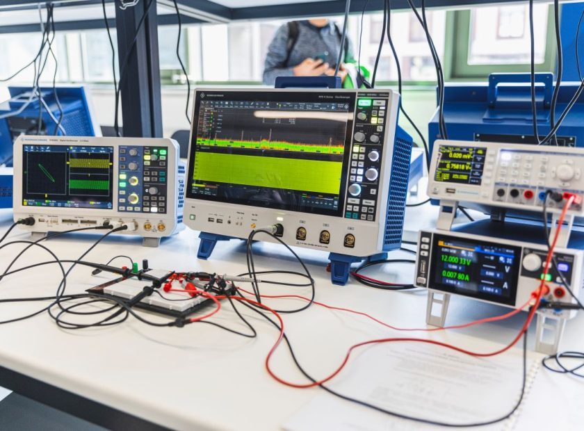 A one-million-euro lab has been established at the Faculty of Engineering of the University of Debrecen