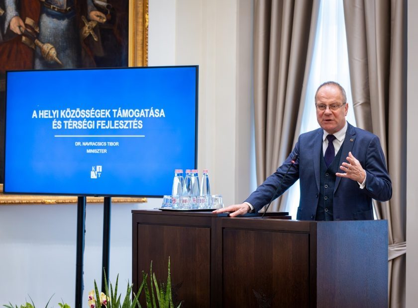 Debrecen would continue its close cooperation with the Ministry of Construction and Transport in the future