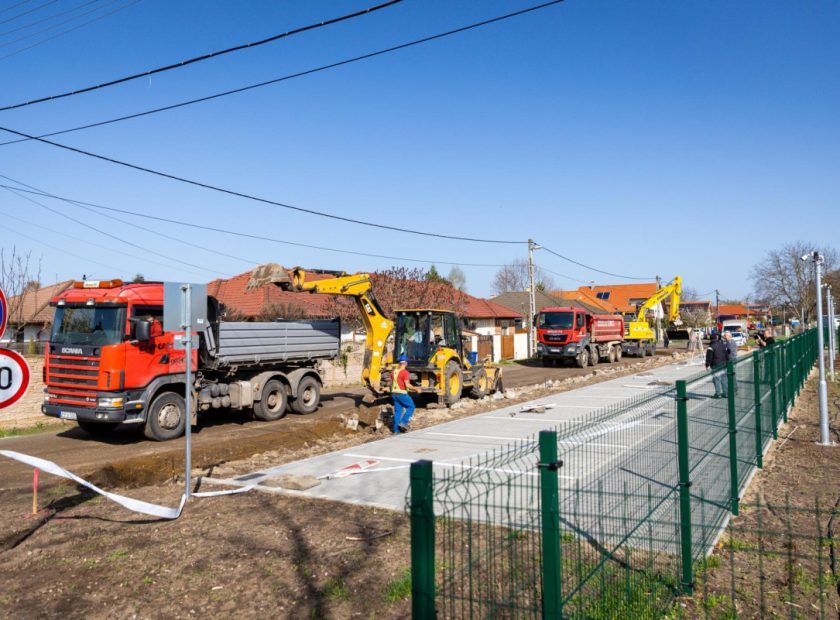 Road construction of Phase I of Platán Street has begun