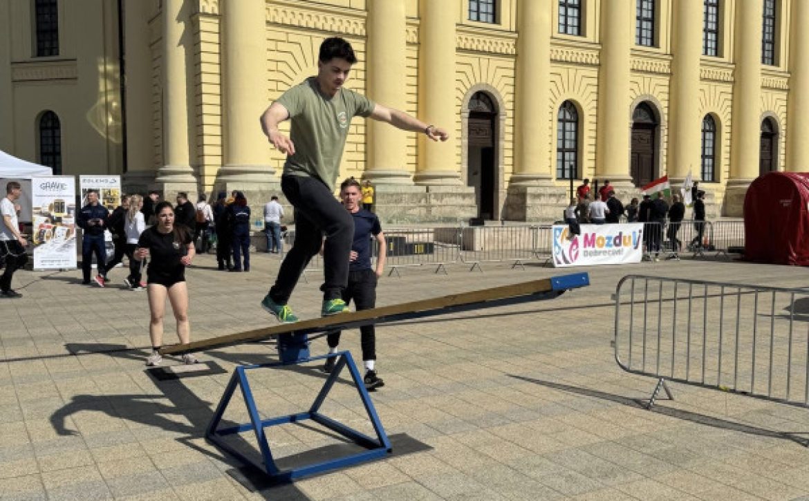 Sports day was held in the spirit of life safety