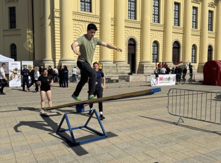 Sports day was held in the spirit of life safety