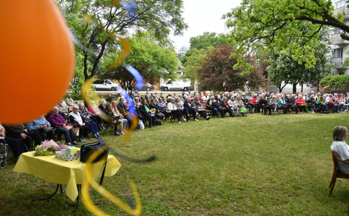 Family Day was organised at the Pallagi Road Old People’s Home