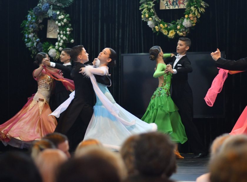 The 75th anniversary of the Petőfi School was celebrated with a grand gala show