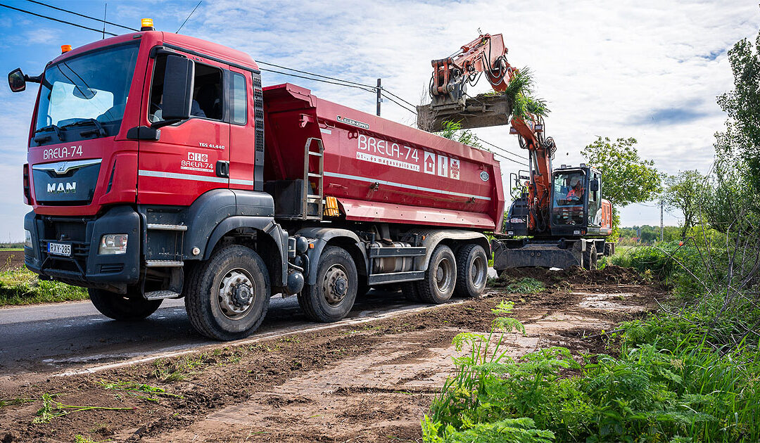 The last section of the road between Debrecen and Ondód to be reconstructed