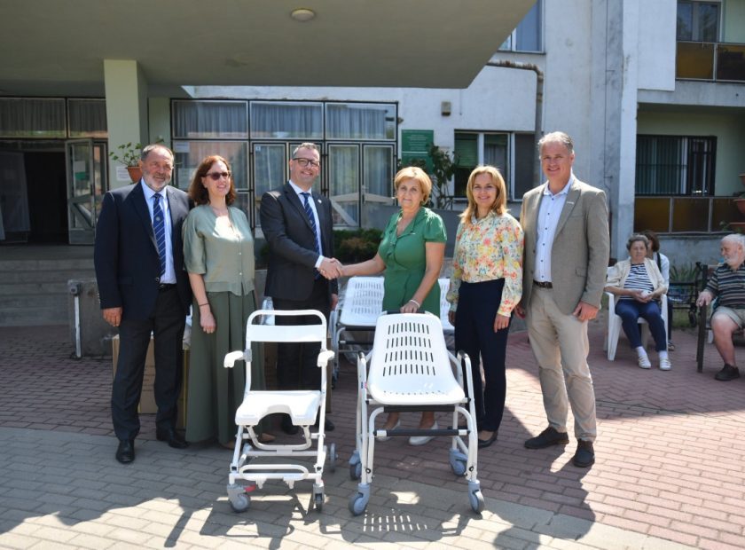 Rotary Club Debrecen supports the Pallagi Road Elderly Home