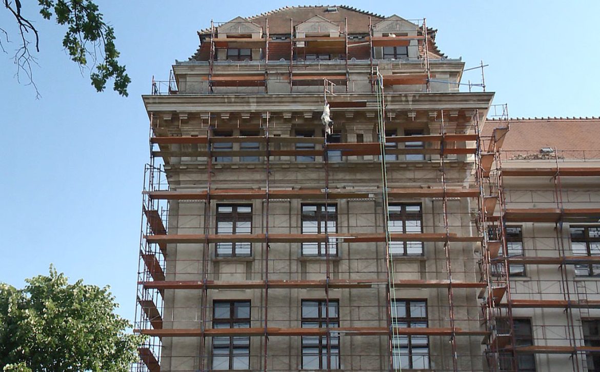 The external renovation of the main building of the University of Debrecen will take more than two years