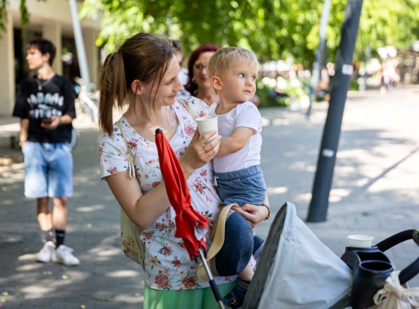 https-:www.debrecen.hu:en:local:news:debrecen-takes-care-of-its-residents-even-during-the-heat-alert