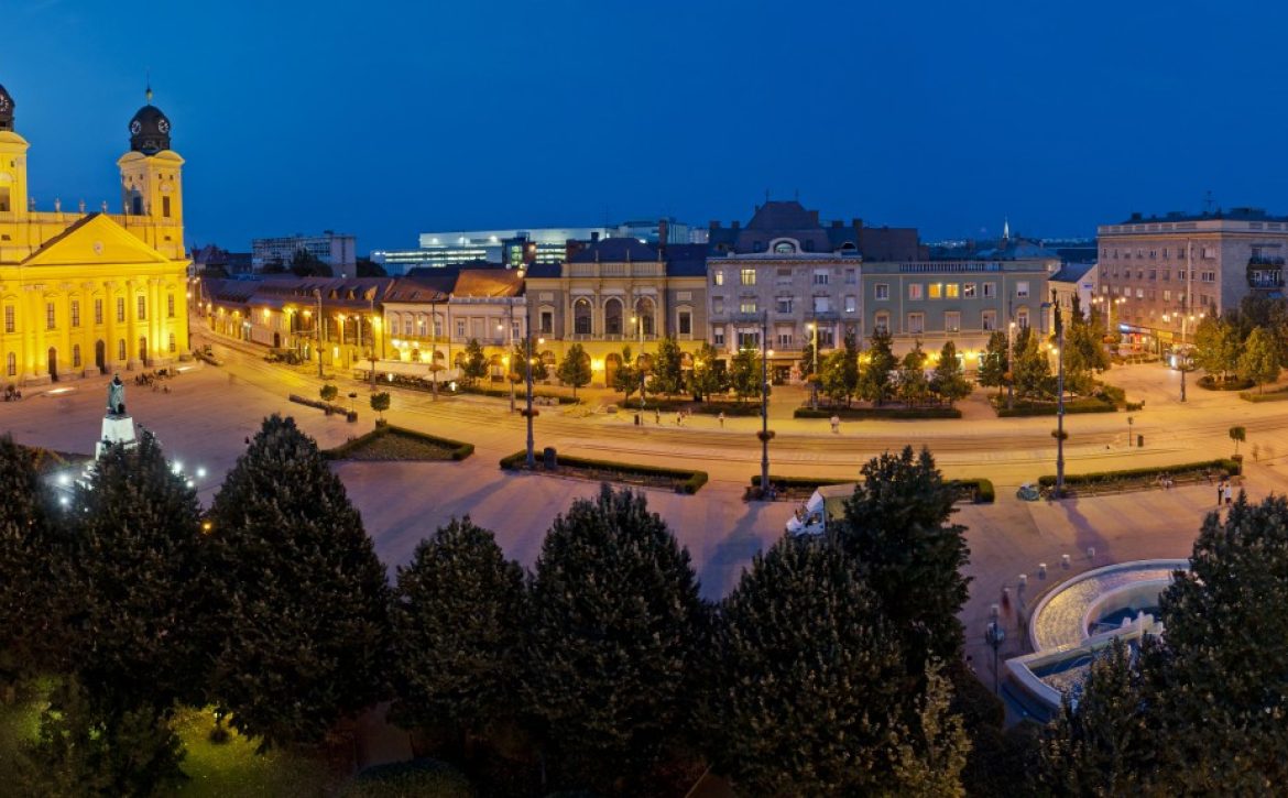 Debrecen’s rebuilt main square was inaugurated 24 years ago