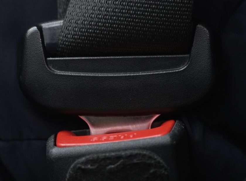 It is the driver’s responsibility to ensure that everyone fastens their seatbelts