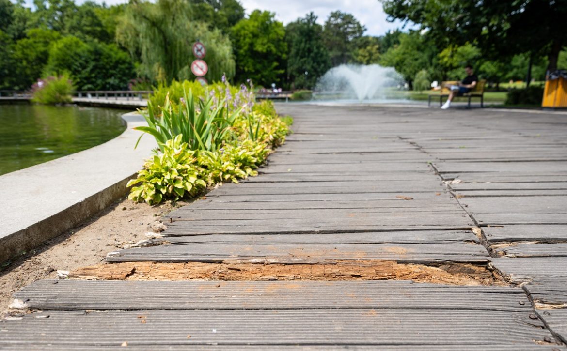 Lake Békás bridge system is renovated