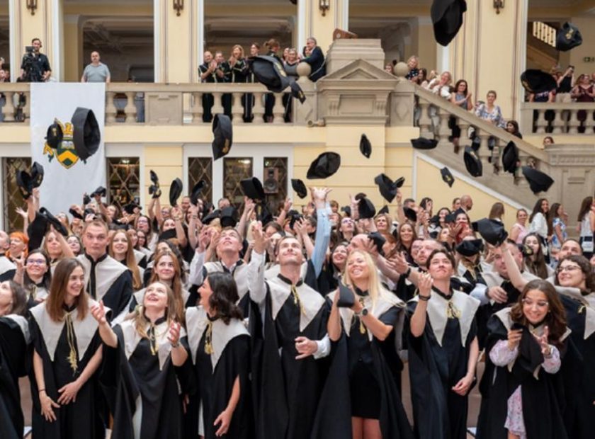 More than 500 professionals graduated in Debrecen