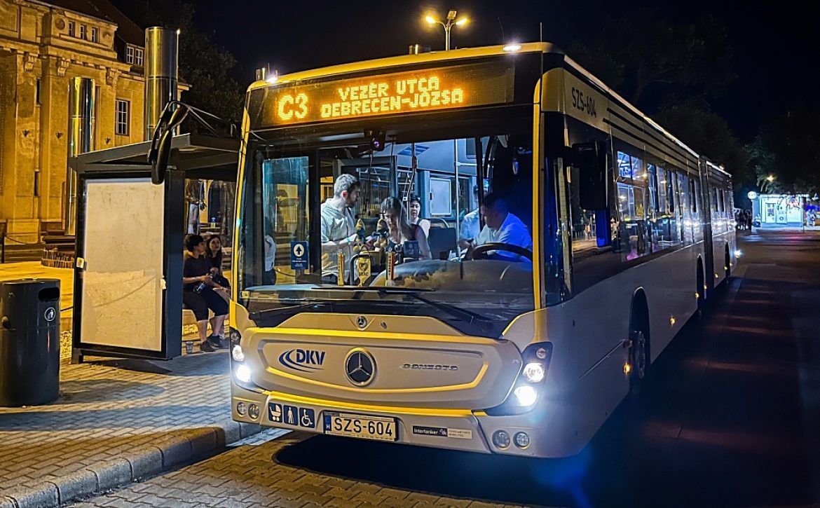 Night bus to Campus Festival