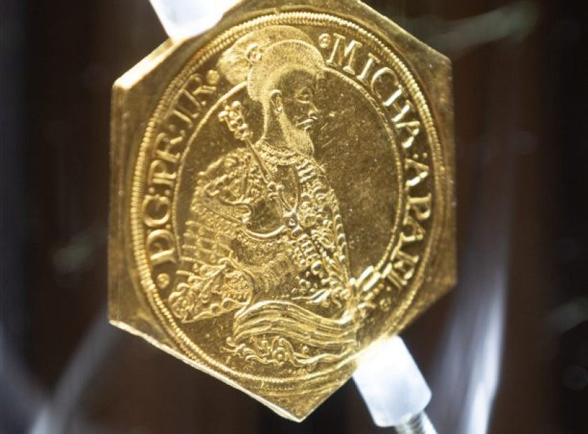 Vistors can discover the journey of the gold at the Debrecen exhibition