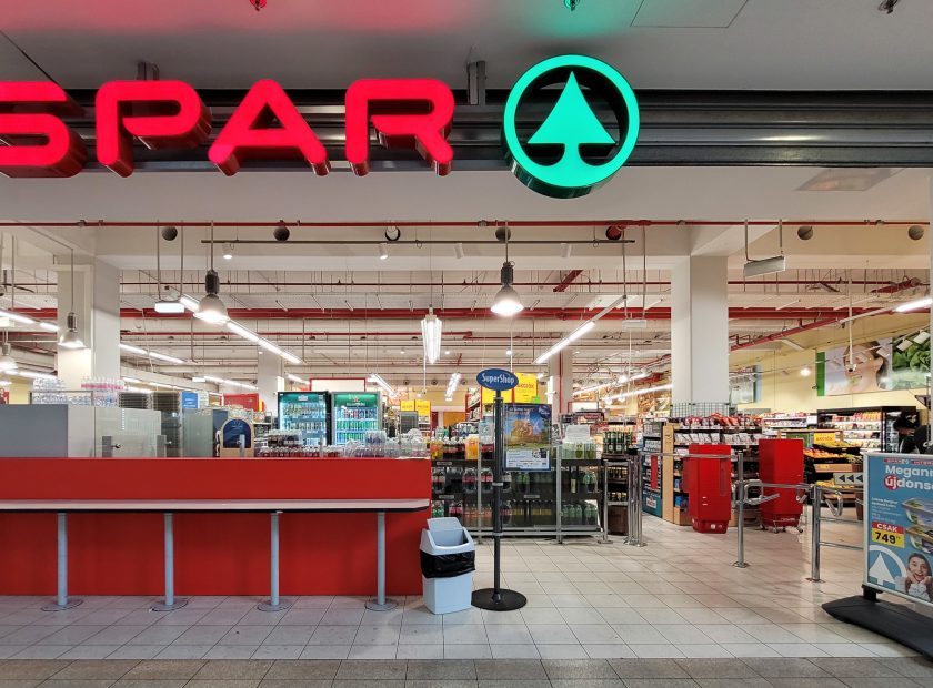 In Debrecenâs shops, giving is now a joy