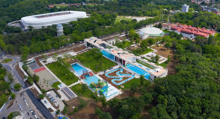 Debrecen4U Debrecen Hungary Aquaticum Debrecen Strand FB Papp Laszlo 768x415