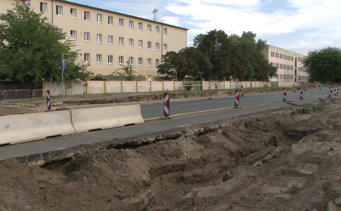 Development is progressing well to relieve traffic congestion on busy roads in Debrecen