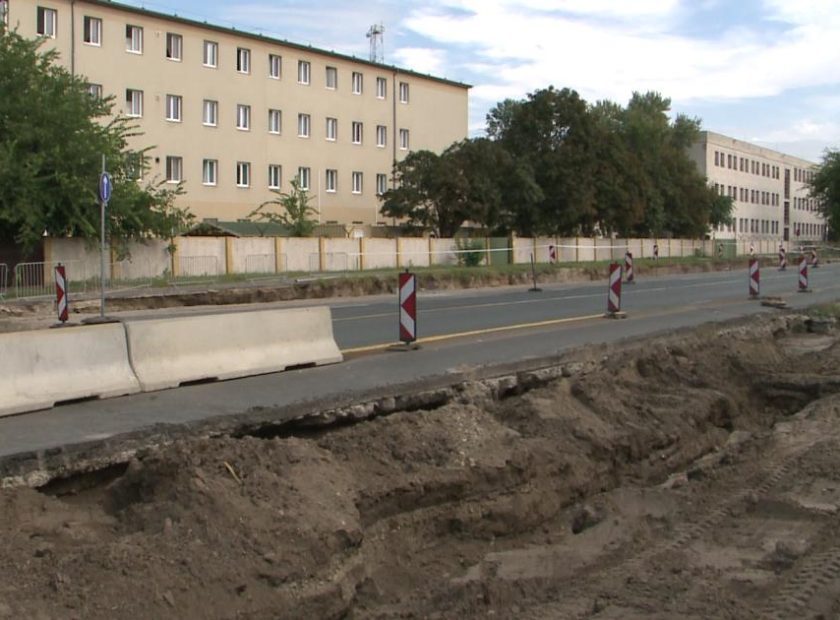 Development is progressing well to relieve traffic congestion on busy roads in Debrecen