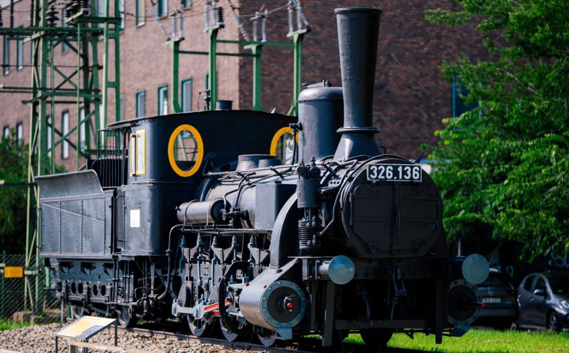 Renovated steam locomotive inaugurated in Debrecen