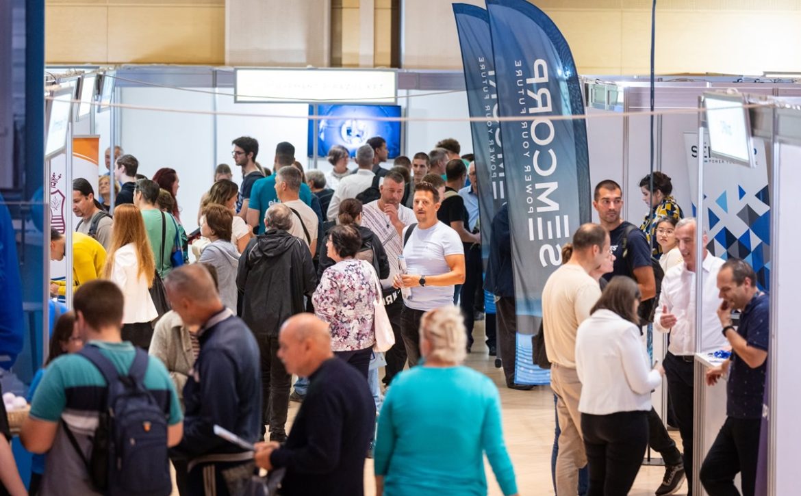 The Napló job fair showcased hundreds of open positions