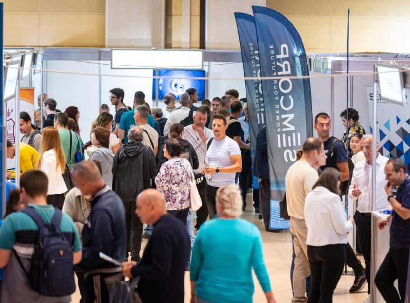 The Napló job fair showcased hundreds of open positions