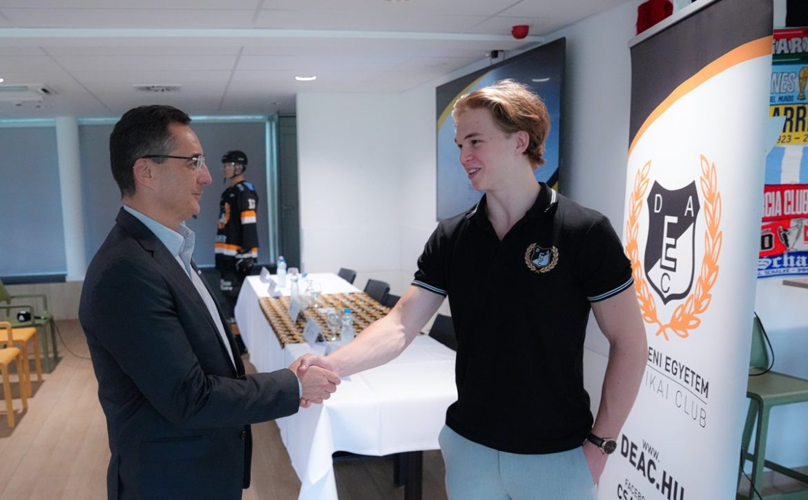 The ice hockey season is starting, and DEAC’s roster has undergone changes