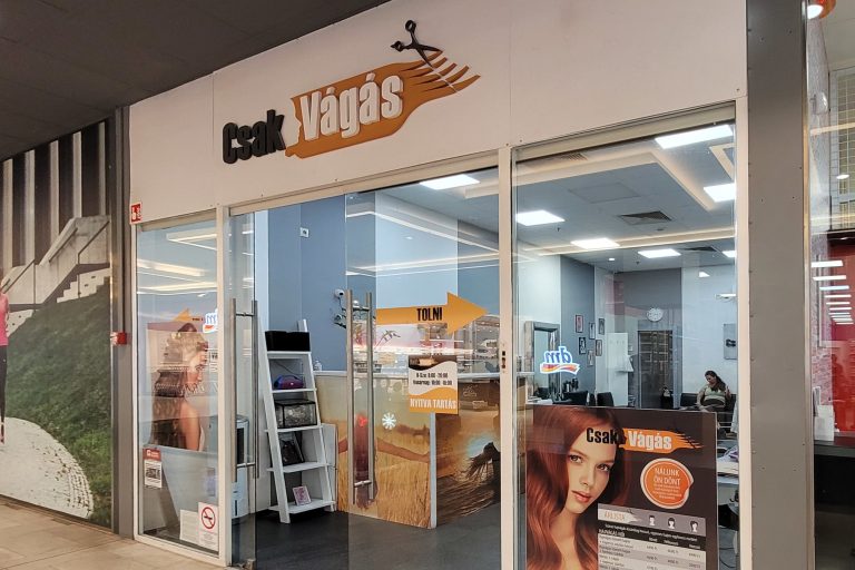 csakvagas plaza 768x512