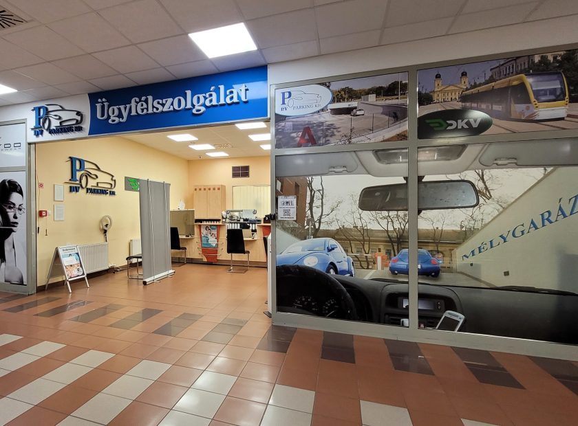 Parking and Public Transport Schedule for the Workday on December 13