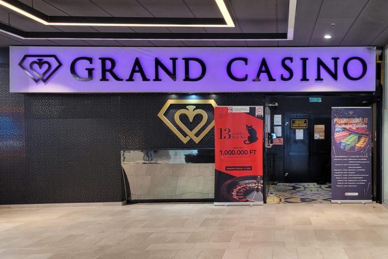grand casino plaza 768x512